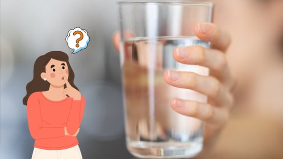 É verdade que quem quer emagrecer deve beber água gelada? O que acontece com o corpo se tomar água natural?