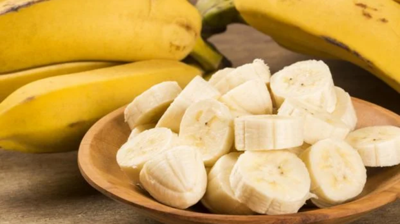 Isso é o que a ciência diz sobre comer uma banana no café da manhã