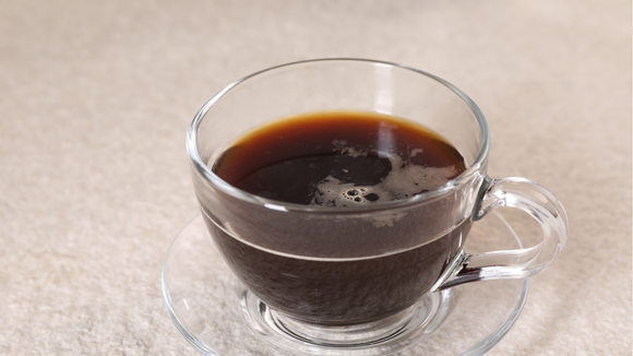 O que acontece quando você mistura álcool e cafeína? Médico explica como a combinação das duas substâncias agem no seu corpo