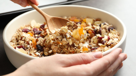 Você pode estar consumindo aveia errado! Veja o jeito certo e receitas simples para aproveitar todos os benefícios
