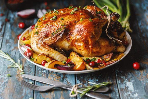 Frango de Natal com molho de laranja e vinho branco: garanto que ninguém vai lembrar que existe peru ou chester