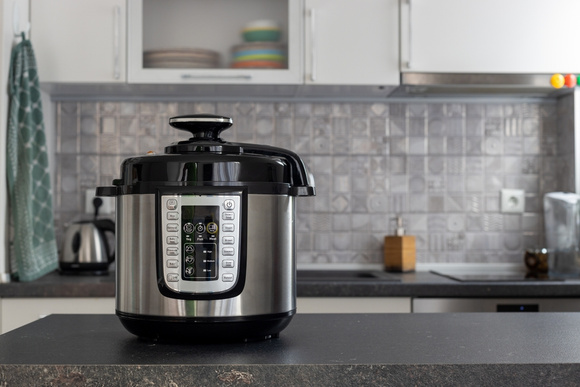5 opções para economizar: panela de pressão elétrica com mais de 40% OFF