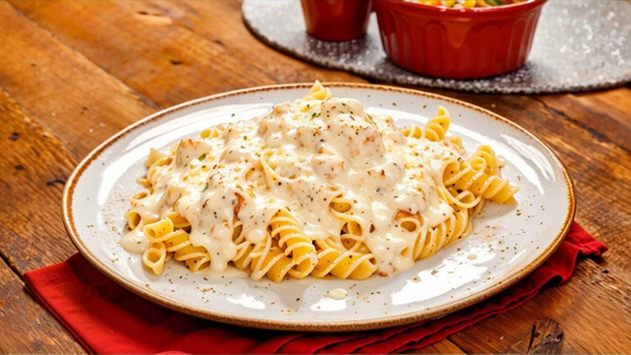 Adeus erro clássico: o segredo do molho branco para macarrão perfeito está aqui