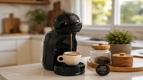 3 cafeteiras com preço de Black Friday antecipada para renovar seu cantinho do café