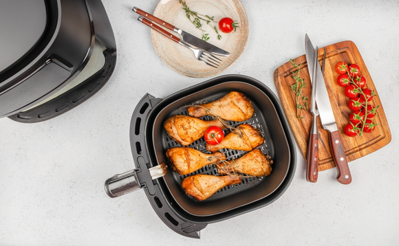 Sua mãe merece e não precisa pesar no bolso! 2 air fryers de ponta pela metade do preço