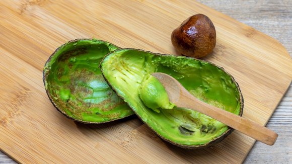 Quem tem cascas de abacate guarda um tesouro: os motivos pelos quais elas são usadas e para que servem