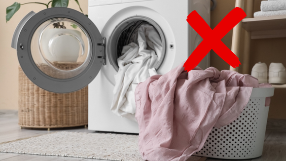 Adeus conta de energia alta: esse é o melhor horário para lavar roupa se você quer reduzir o consumo elétrico