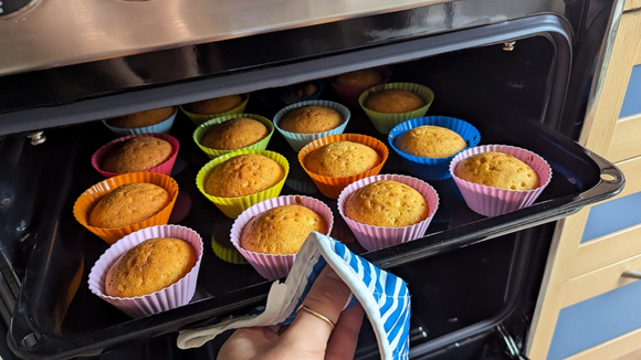 O que um novo estudo descobriu sobre assar com formas de silicone para cupcakes, bolos e pães