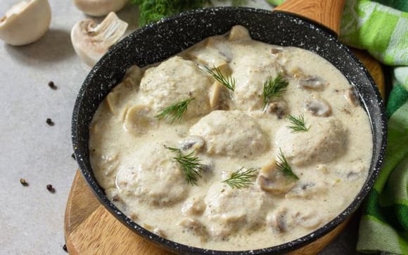Esse frango cremoso fica pronto rapidinho (Créditos: TudoGostoso)