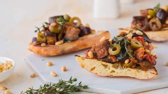 O antepasto com berinjela é uma entrada simples e saborosa! (Créditos: TudoGostoso)