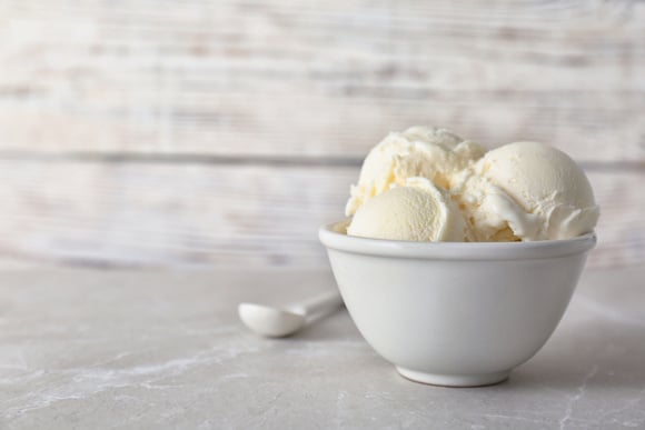 Para comer sem culpa: aprenda a fazer esse sorvete low carb saudável