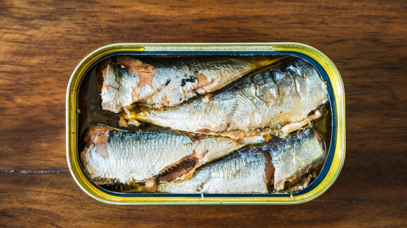 Fresca ou enlatada, ela pode ser uma aliada para quem busca variar as fontes de nutrientes. (Créditos: Canva)