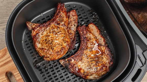 Bisteca deliciosa na airfryer. (Créditos: Shutterstock)