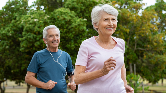 Nem caminhada, nem bicicleta ergométrica: o exercício simples e acessível que pode fortalecer o coração e a circulação