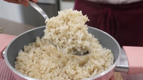 Isamara Amâncio, confeiteira: "O segredo simples do arroz integral da minha mãe. Com essa dica ele cozinha rápido e fica bem macio"