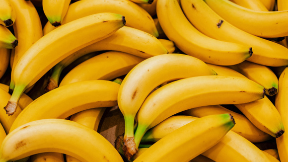 Frutas combinadas com fibras e proteínas garantem uma alimentação mais equilibrada e saciante. (Foto: Shutterstock)