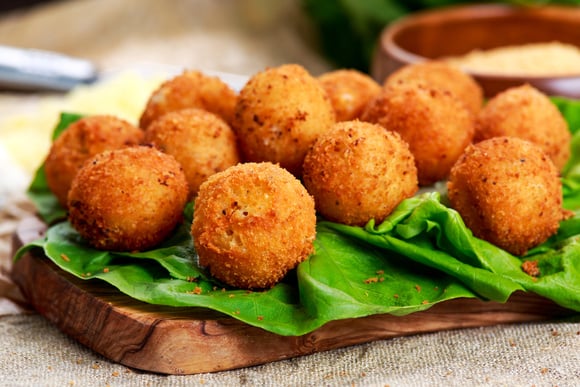 Maisena, requeijão e ovo: esses 3 ingredientes são tudo o que você precisa para preparar essa receita (Créditos: TudoGostoso)