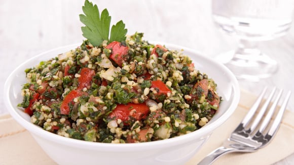 Essa é a salada árabe perfeita para acompanhar suas refeições (Créditos: TudoGostoso)