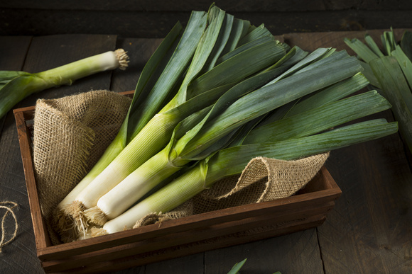 Não jogue fora as folhas de alho-poró: finalmente encontramos a receita perfeita para usar a parte verde deste vegetal que muitas vezes é descartada