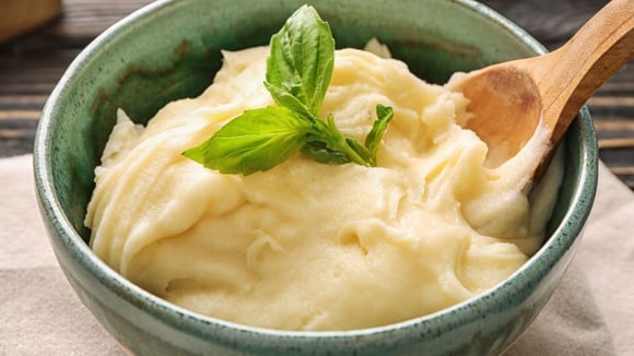 Não tem leite em casa? Faça o purê de batata desse jeito, fica muito mais gostoso!