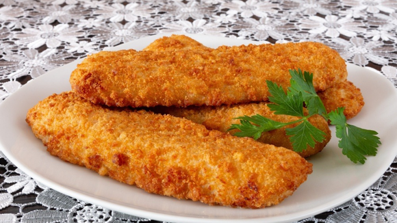 Ana Prieto, cozinheira: “Peixe empanado não leva farinha de rosca nem vai para a frigideira: o segredo é usar 200 g de farinha de amêndoas e levar ao forno”