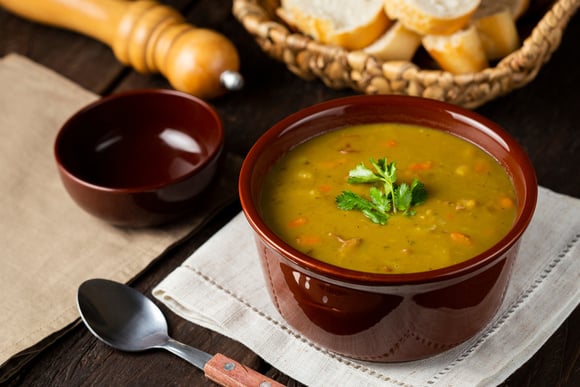O que comer em uma noite fria? 6 receitas quentinhas e simples para o seu jantar