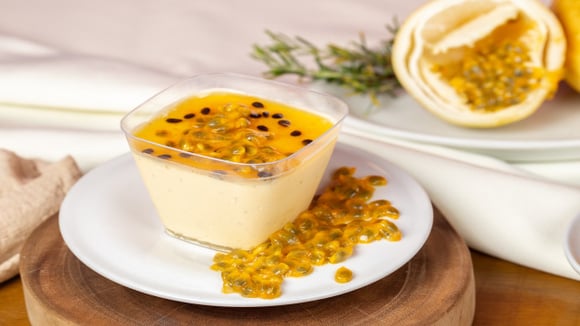 Mousse de maracujá fácil: com apenas 3 ingredientes, você prepara em 5 minutinhos e faz sucesso na primeira colher