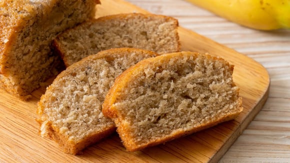 Bolo de banana com apenas 3 ingredientes: sem forno, sem açúcar, sem farinha, delicioso e fofo!
