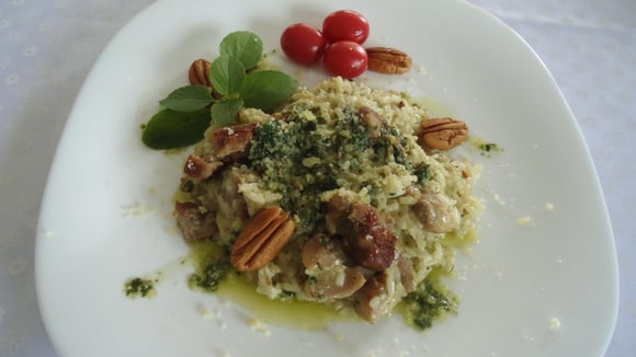 Risoto al pesto com nata e nozes muito sofisticado e saboroso (Créditos: TudoGostoso/Angela)