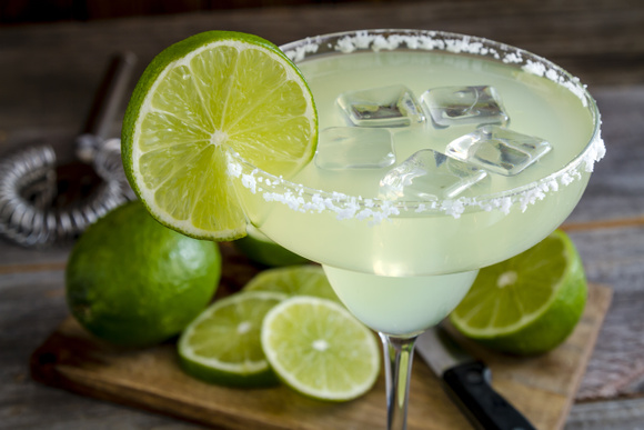 Margarita é o drink perfeito para os geminianos (Créditos: Shutterstock)