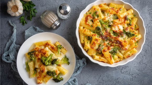 Quem quiser pode adaptar os ingredientes da receita, substituindo o queijo e acrescentando outros vegetais (Créditos: Shutterstock)