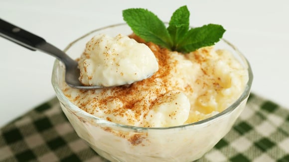 Arroz doce é bom, mas essa versão do TudoGostoso é ainda melhor: cremoso de verdade e com gostinho de infância