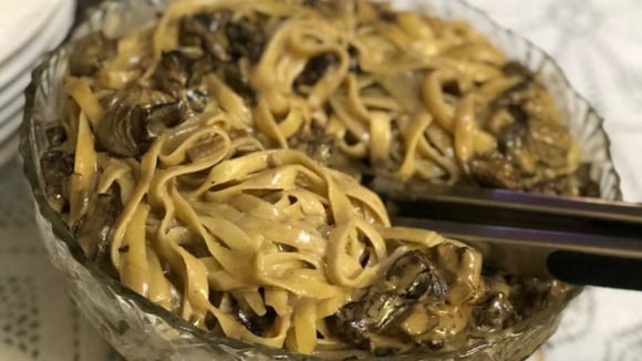 O molho é tão delicioso que eu como direto da panela com uma colher: já anota, salva ou printa essa receita da minha avó