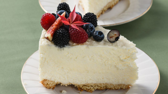 Torta de coco e cream cheese com 5 ingredientes: você faz em 10 minutos e ela fica como uma nuvem