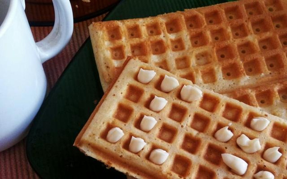 Waffle caseiro para encher de manteiga e cobertura (Créditos: TudoGostoso/Vanessa Gama)