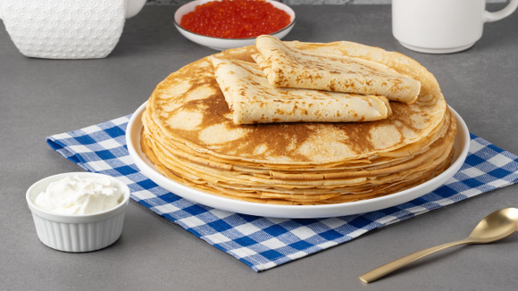 Eu descobri um jeito fácil de fazer panqueca sem ovo que funciona mesmo