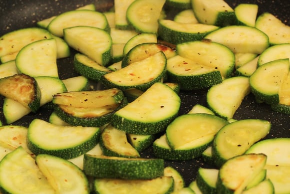 Pare de cozinhar abobrinha do jeito errado: o segredo dos cozinheiros para uma abobrinha no ponto certo sem ficar aguada