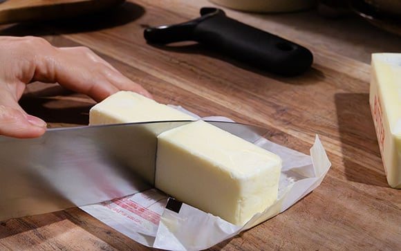 Manteiga ou margarina: qual a diferença e qual é melhor comprar, segundo o TudoGostoso