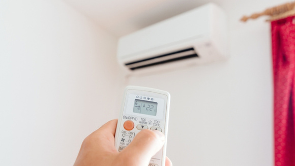 Tecnologia que substitui ar-condicionado economiza até 5 vezes mais e é a solução para não falir com conta de luz