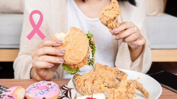 Os dois alimentos que podem estar por trás da epidemia de câncer em jovens: "Aconselhamos a consumir menos alimentos excessivamente processados, ricos em gordura saturada, açúcar e sal"