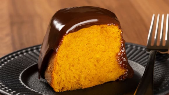 O melhor bolo de cenoura sem farinha que eu já comi na vida é uma receita te família que vou te ensinar agora!