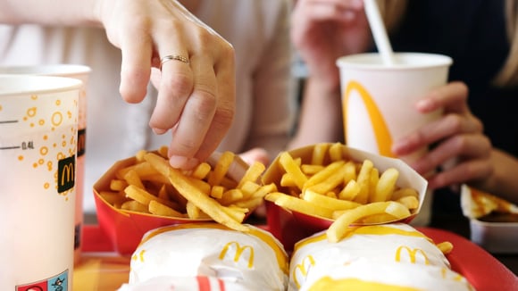 McDonald’s confirma o retorno de lanche icônico ficou 5 anos fora do cardápio: entenda o motivo por trás do cancelamento das vendas