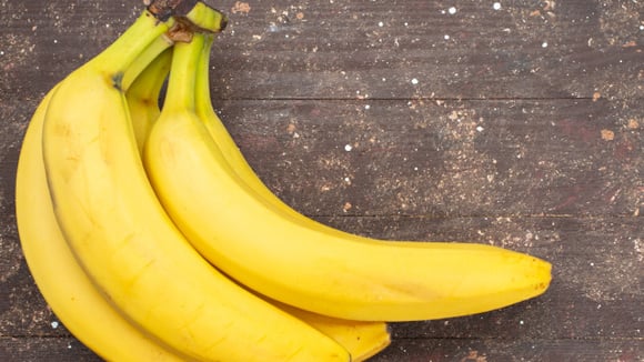 "As bananas permanecem frescas por várias semanas e não escurecem quando armazenadas com esse item doméstico”: O que é verdade e como funciona o truque