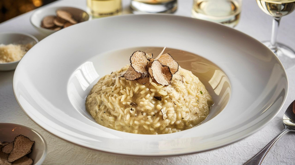 Prato para risoto: os melhores utensílios para servir a refeição