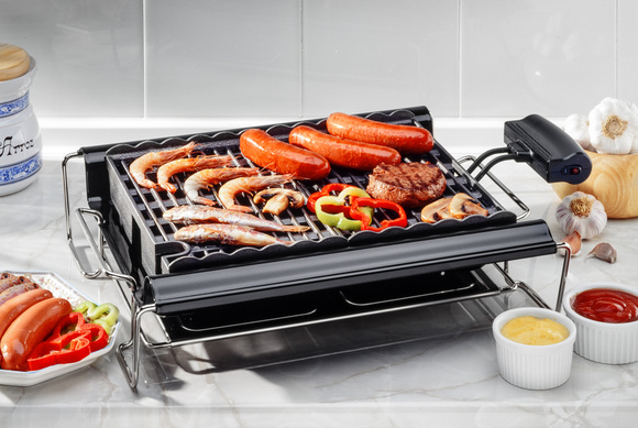 Essa churrasqueira elétrica com mais de 40% OFF vai mudar para sempre o seu churrasco - com menos fumaça em casa