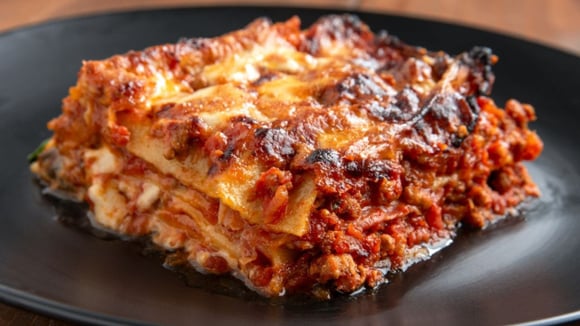 Finalmente revelado o segredo para cozinhar uma lasanha perfeita: dourada e crocante por fora, macia e cremosa por dentro