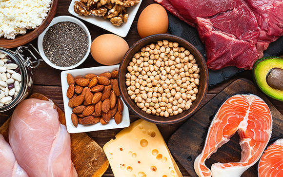 7 comidas com mais proteína que o ovo para incluir nas suas refeições já