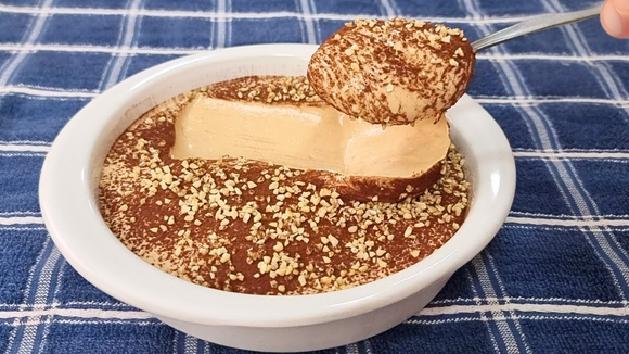 Mousse de amendoim saudável em 3 ingredientes: receita proteica, sem leite condensado e amiga do intestino!