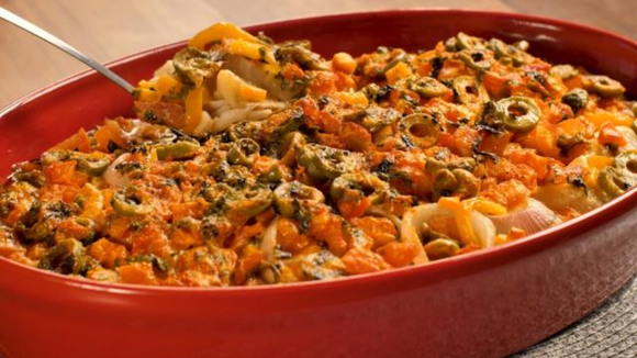 Bacalhau ao forno: uma receita fácil e tradicional de Páscoa  (veja vídeo!)