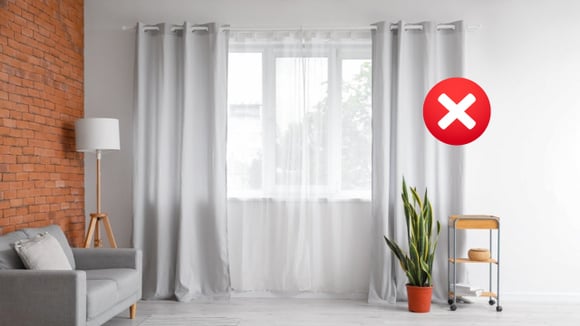 Adeus cortina tradicional na janela: nova tendência de decoração substitui o acessório com louvor, criando um ambiente aconchegante e de personalidade